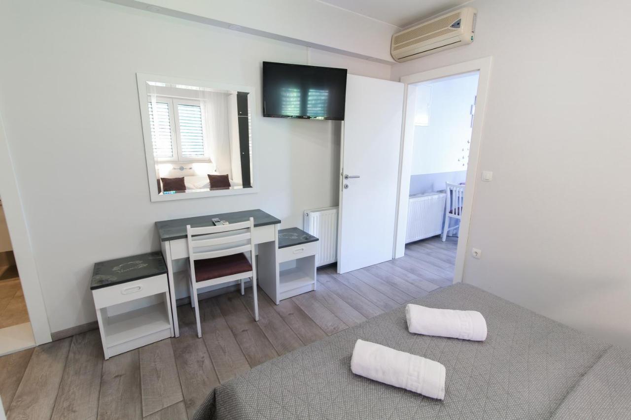 Apartments Viola Tučepi Exterior foto
